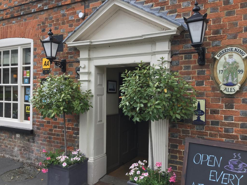 Bed and breakfast Three Tuns Ashwell Extérieur photo