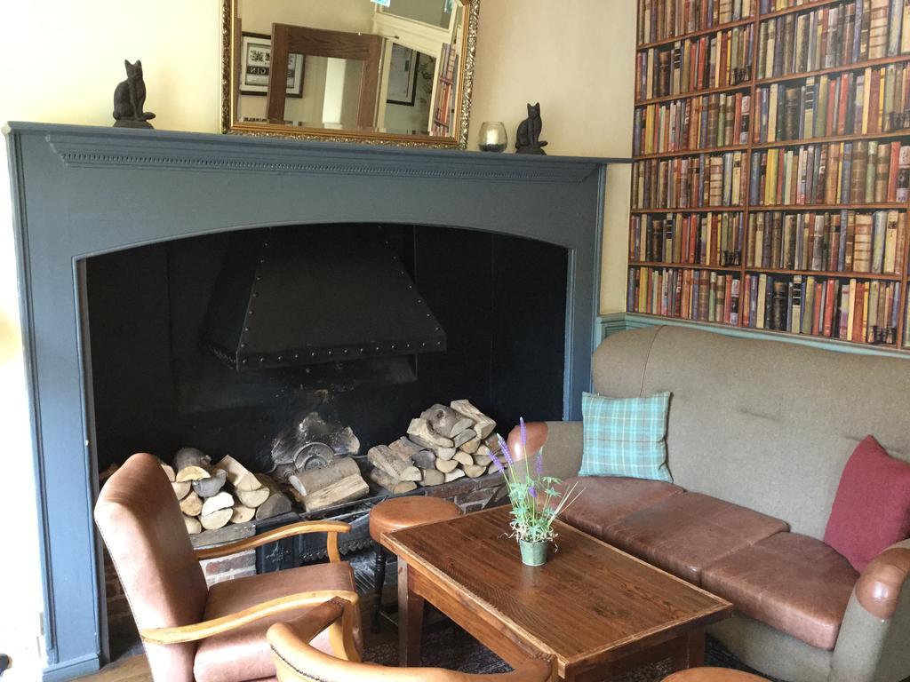 Bed and breakfast Three Tuns Ashwell Extérieur photo