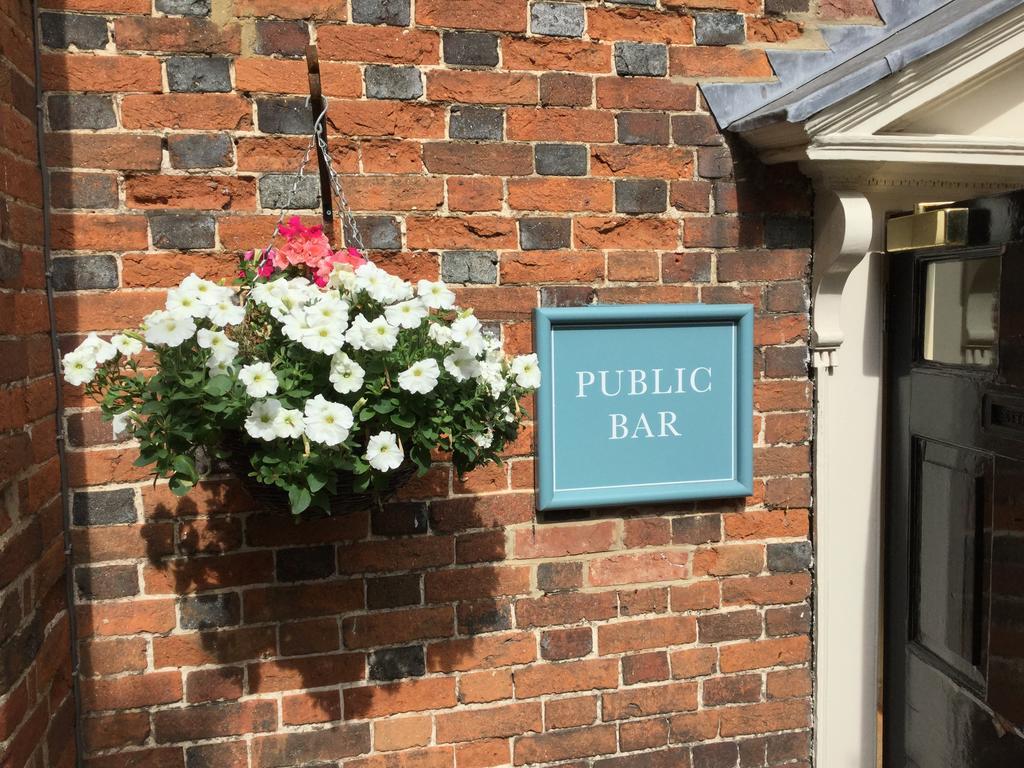 Bed and breakfast Three Tuns Ashwell Extérieur photo