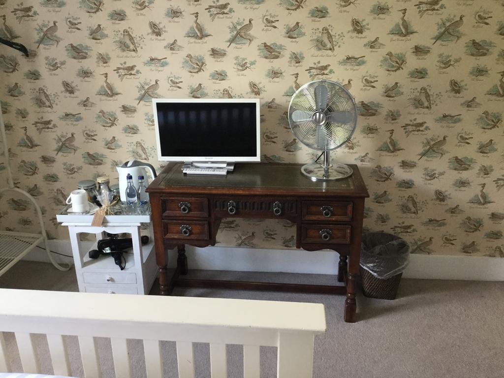 Bed and breakfast Three Tuns Ashwell Extérieur photo